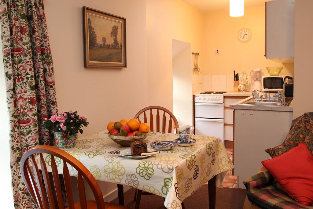 Inverawe Cottages Тейнилт Номер фото
